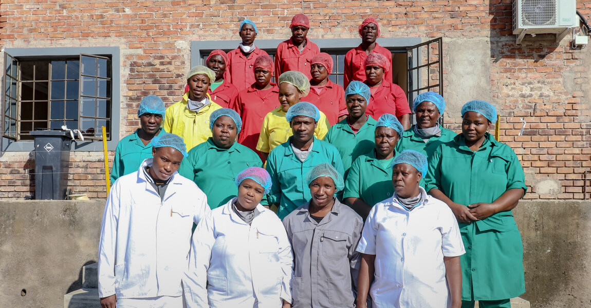 01-ms-poultry-staff